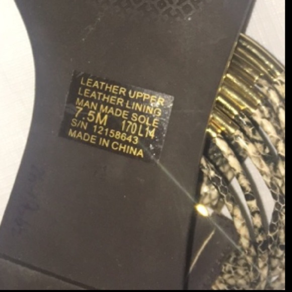 ❤️TORY BURCH MIGNON RINGS AIRLESS ZIP BACK NWOB - Picture 10 of 15